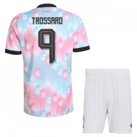 Camiseta de fútbol Bélgica Trossard 9 Niño 2ª equipación Copa Mundial 2026