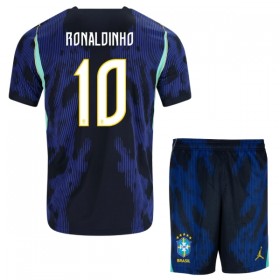 Camiseta de fútbol Brasil Ronaldinho 10 Niño 2ª equipación Copa Mundial 2026